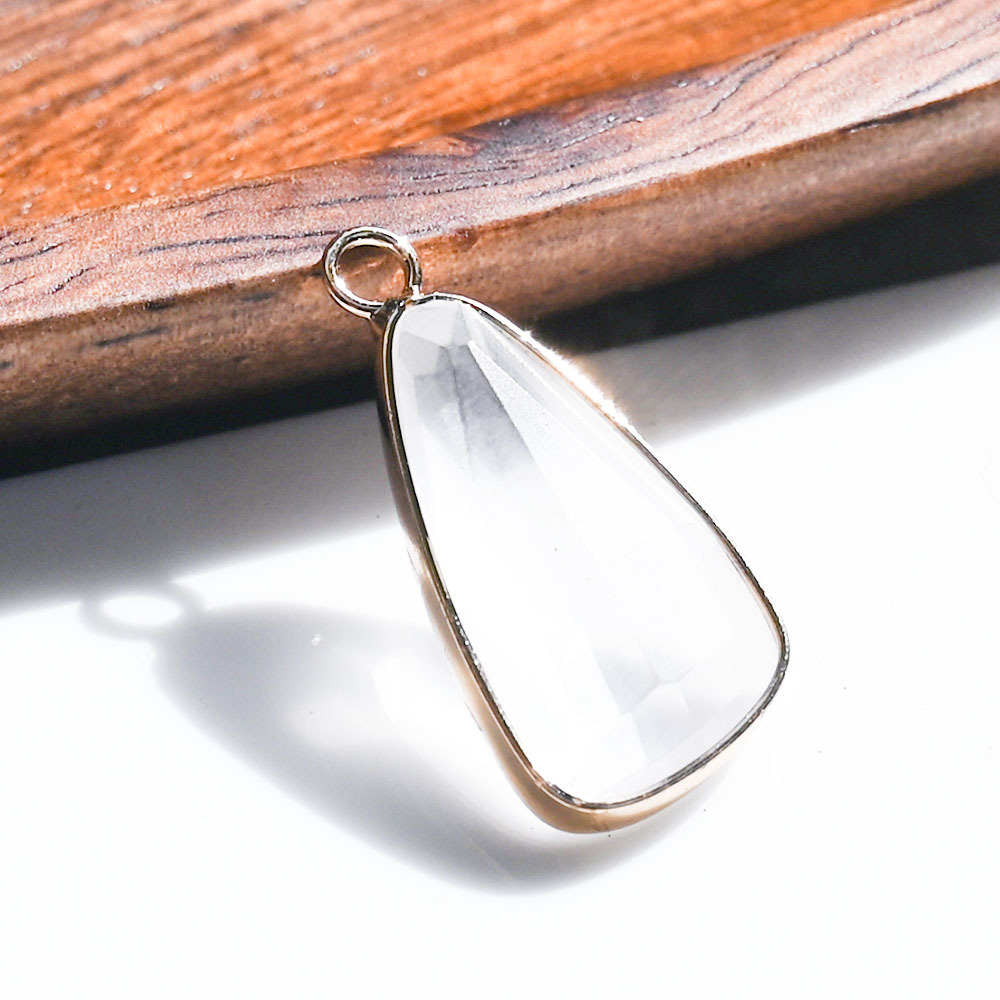 8:Synthetic white crystal