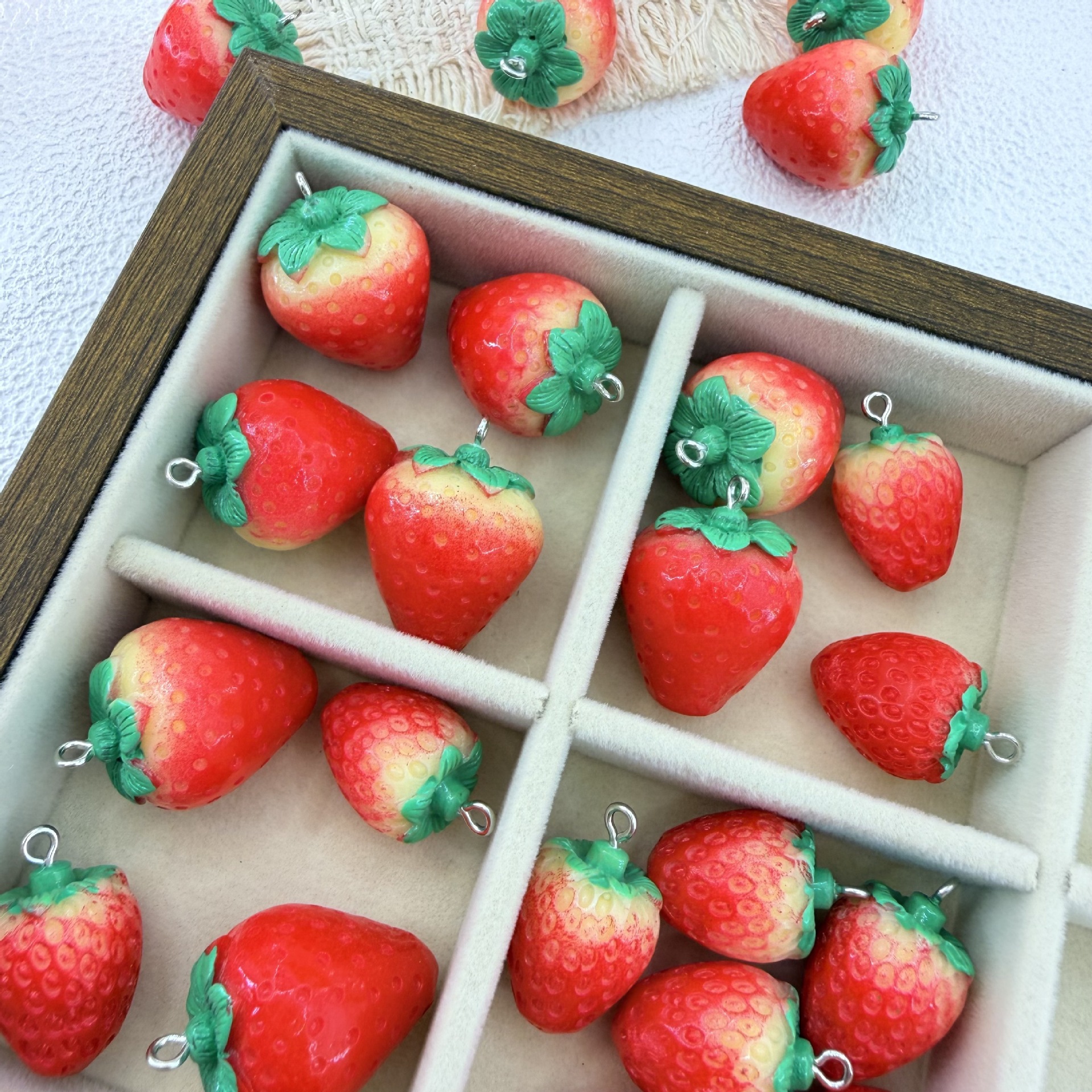 1:Size mixed 24X21mm, 21X15.5mm