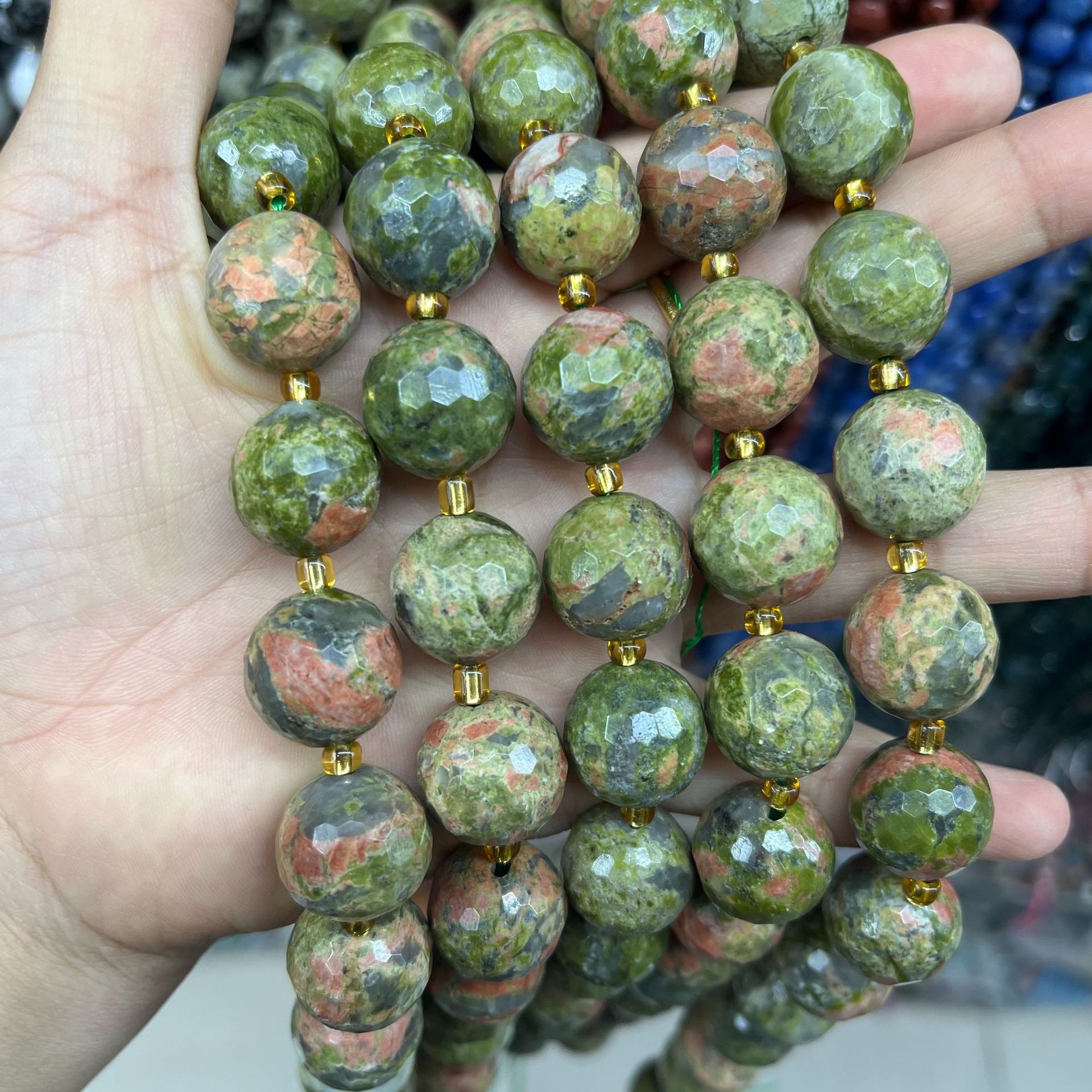 19 Unakite