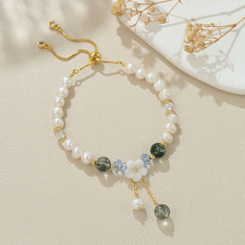 3:B4284 natural pearl shell flower black hair crystal