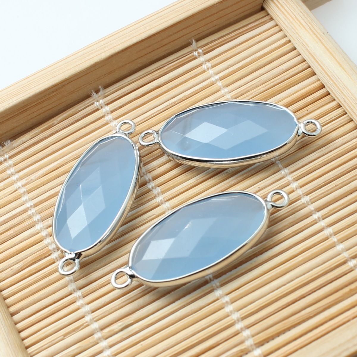 7:jade de azul claro