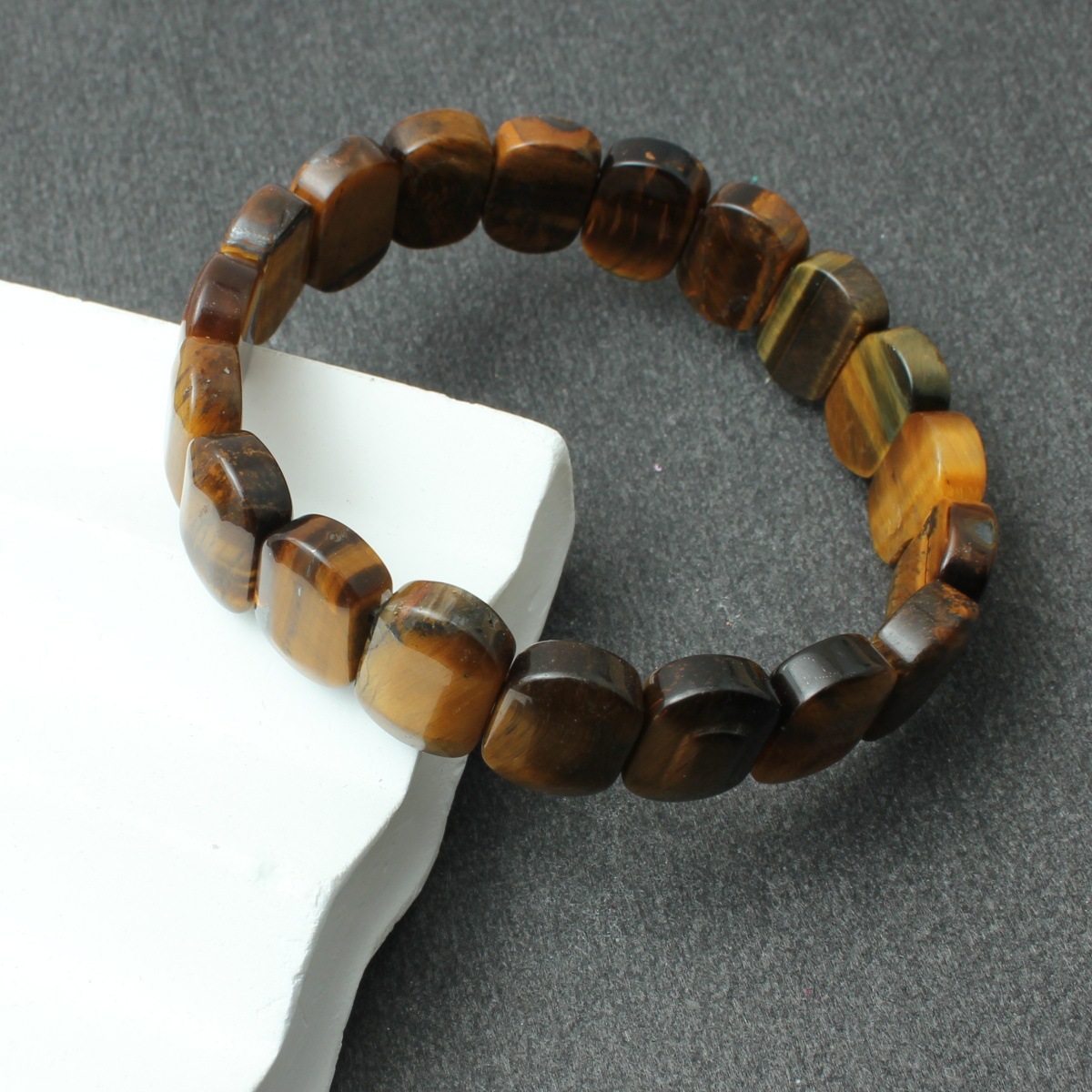 6 tiger eye oeil de tigre