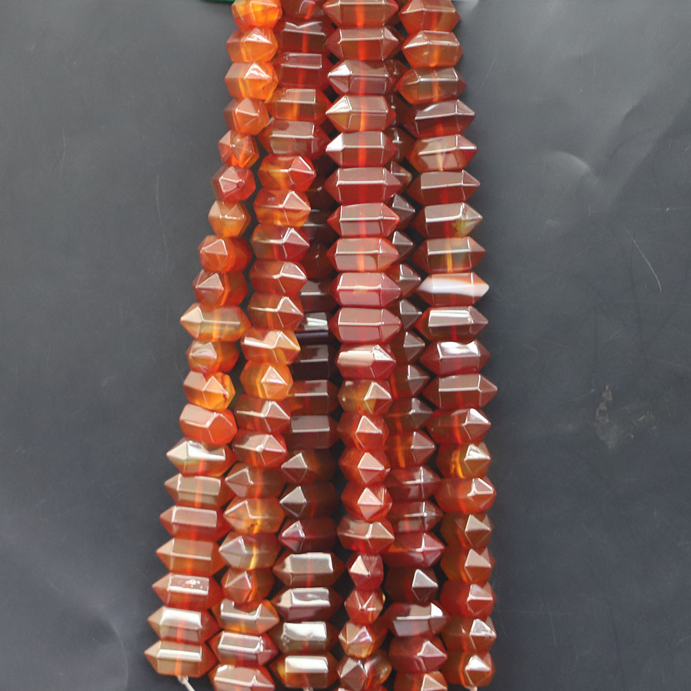 11:Red agate