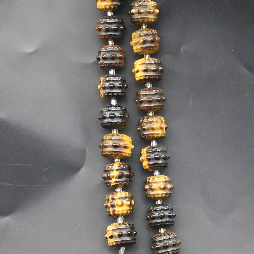 10 Tiger eye stone