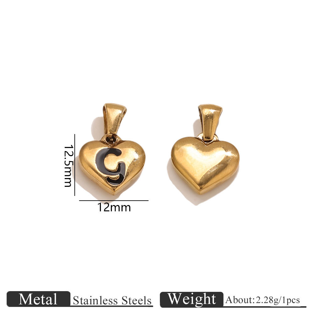 7:Golden heart-shaped engraved letter pendant-g