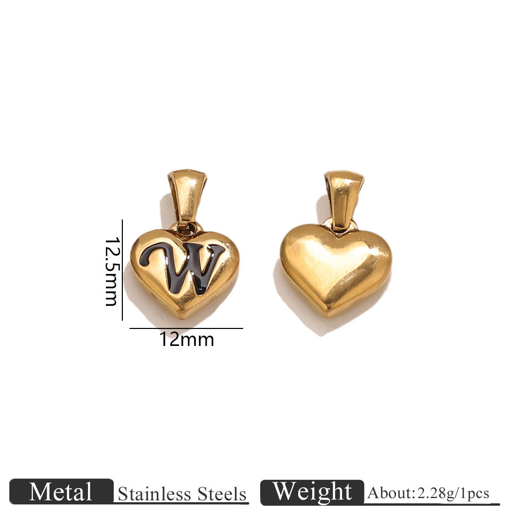 23:Gold heart-shaped engraved letter pendant-w