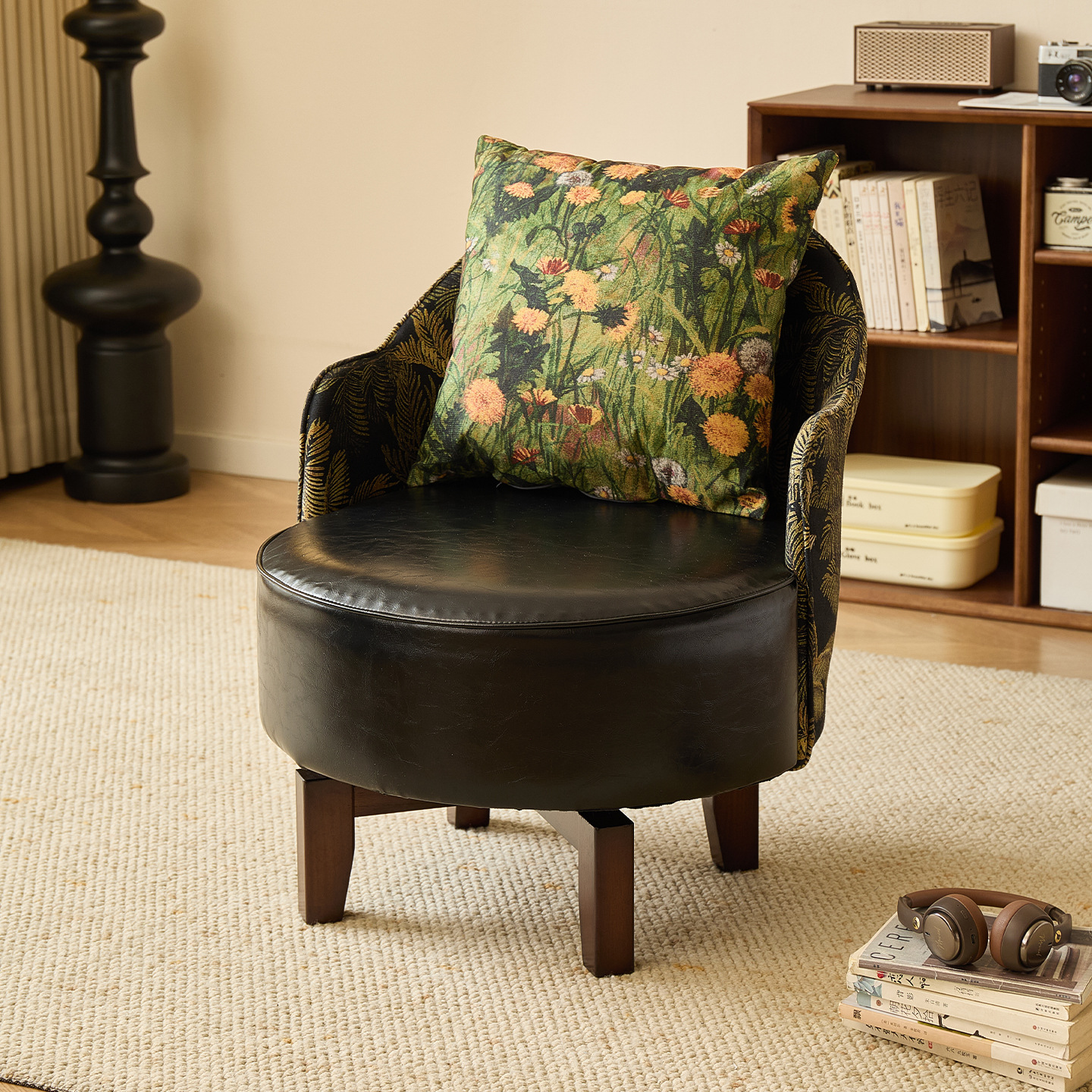 Solid Wood Legs - Gilded Black, Free Cushion with Random Color