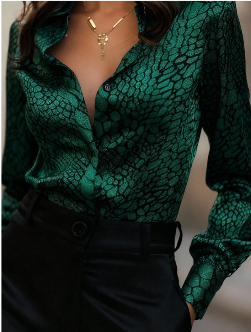 snakeskin pattern green