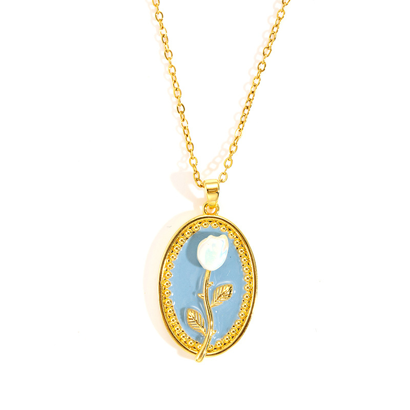 13:Tulip necklace-gold-1.75cm