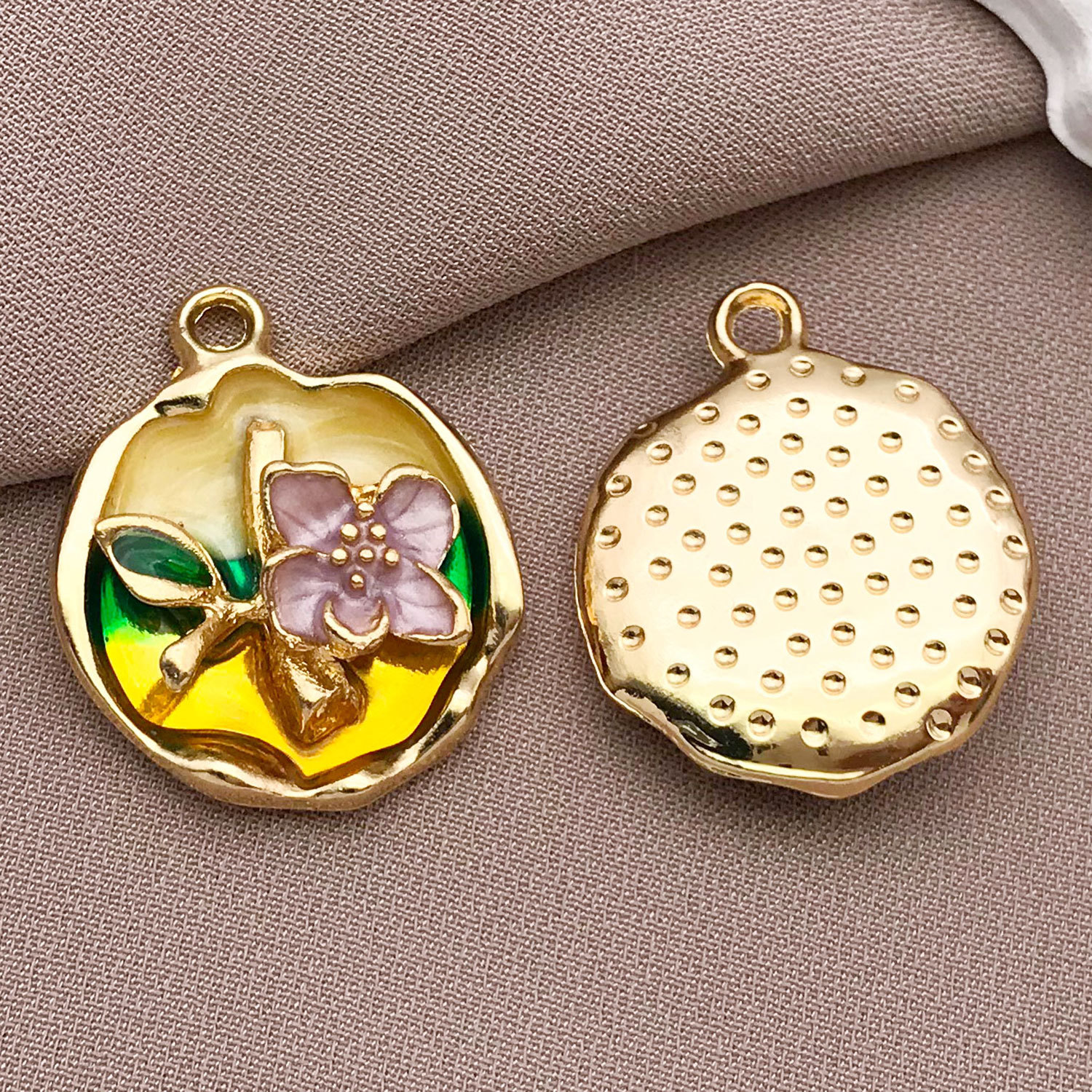 dripping oil yellow three-color flower brand oil p