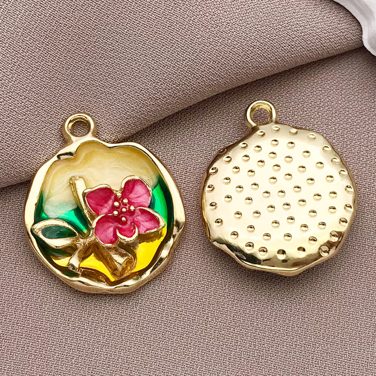 oil dripping yellow three-color flower brand oil p