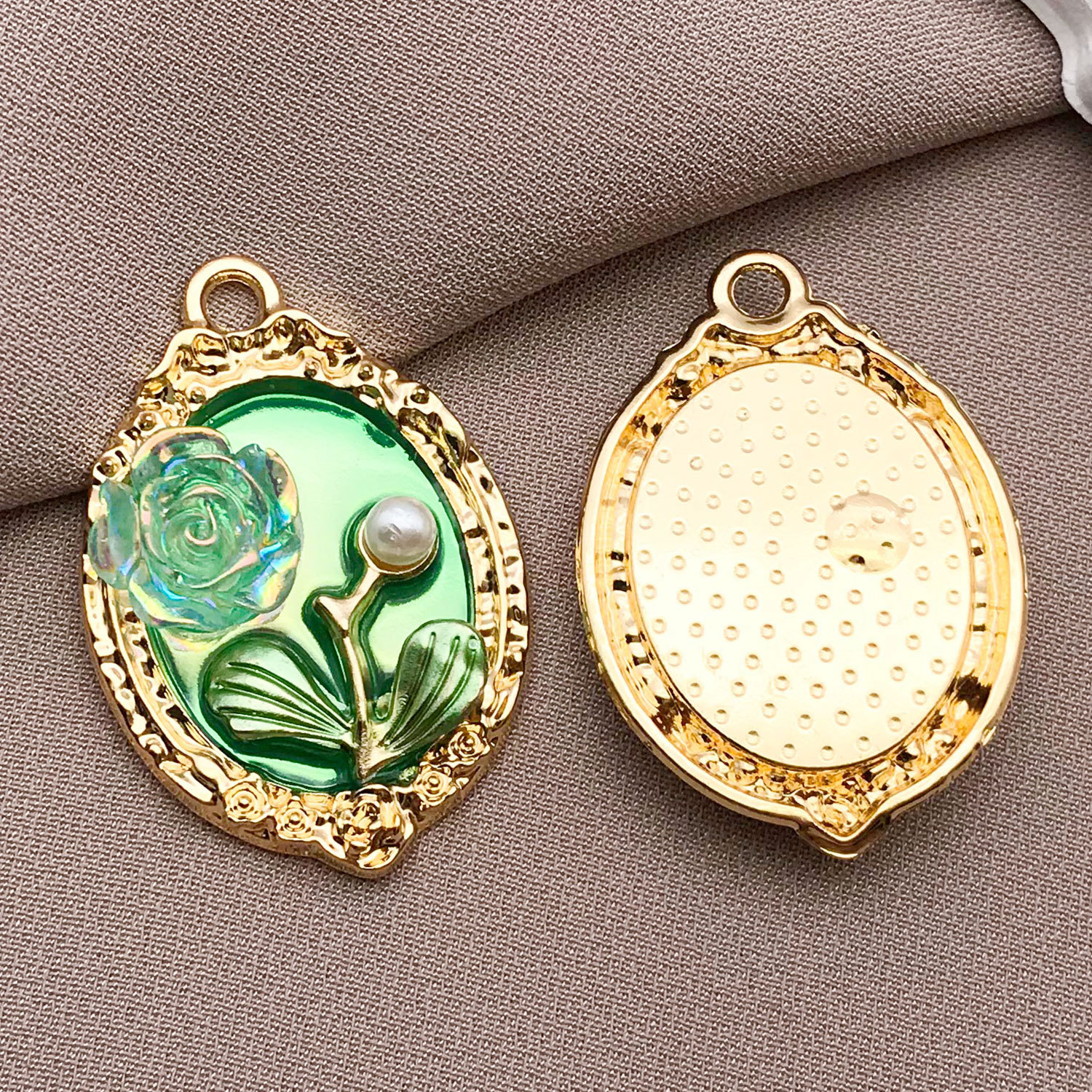 2:1 green dripping oval rose flower card 31x21mm-19481-3g