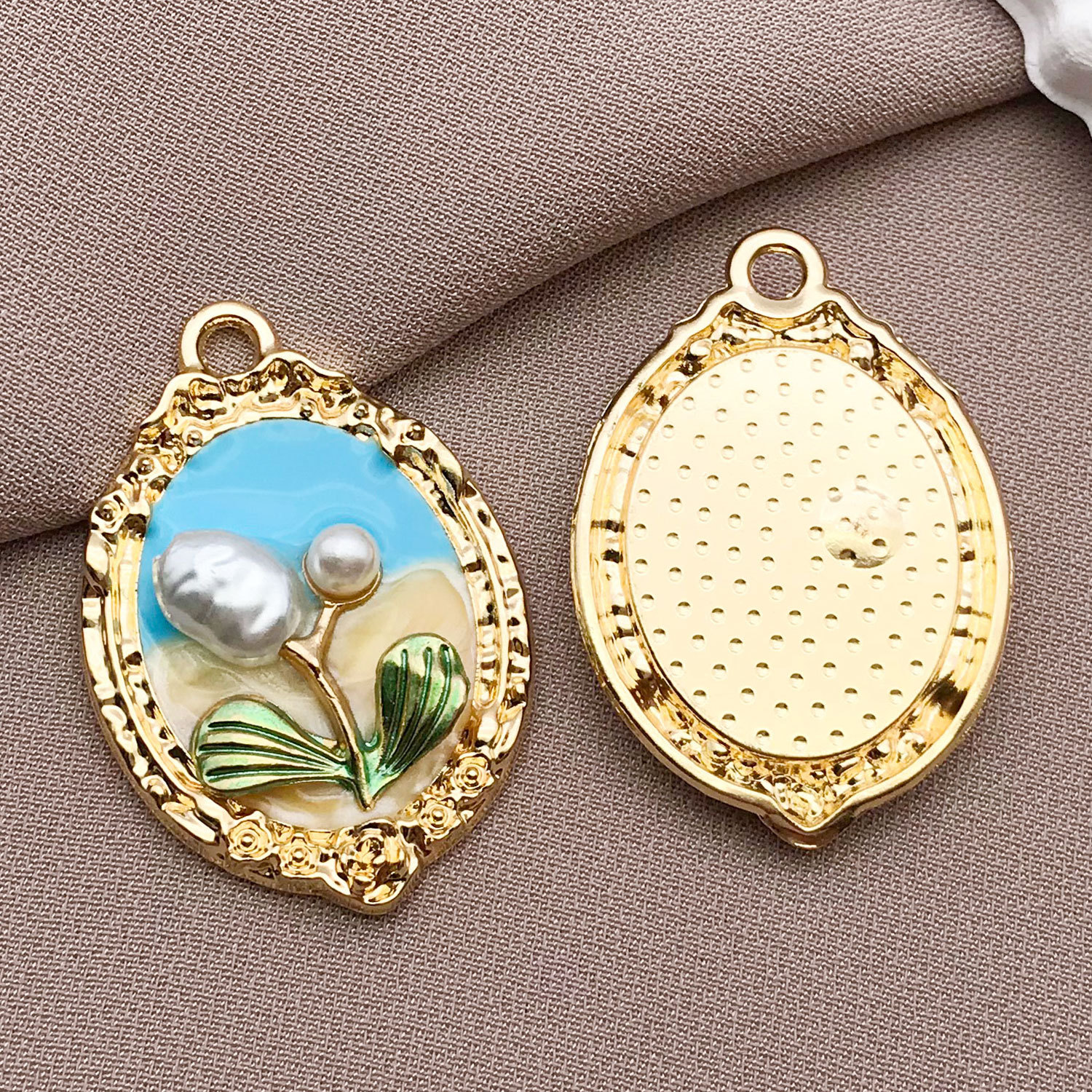 14:1 oil dripping blue two-color flower brand oil painting 31x21mm-21178-3.1g