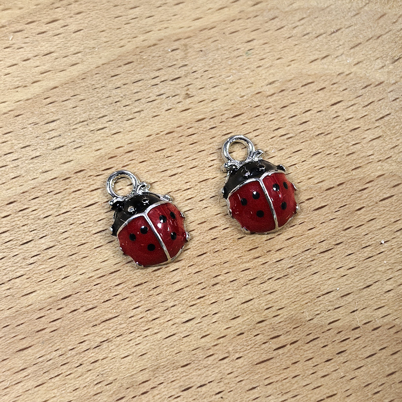1:To # Silver ladybug