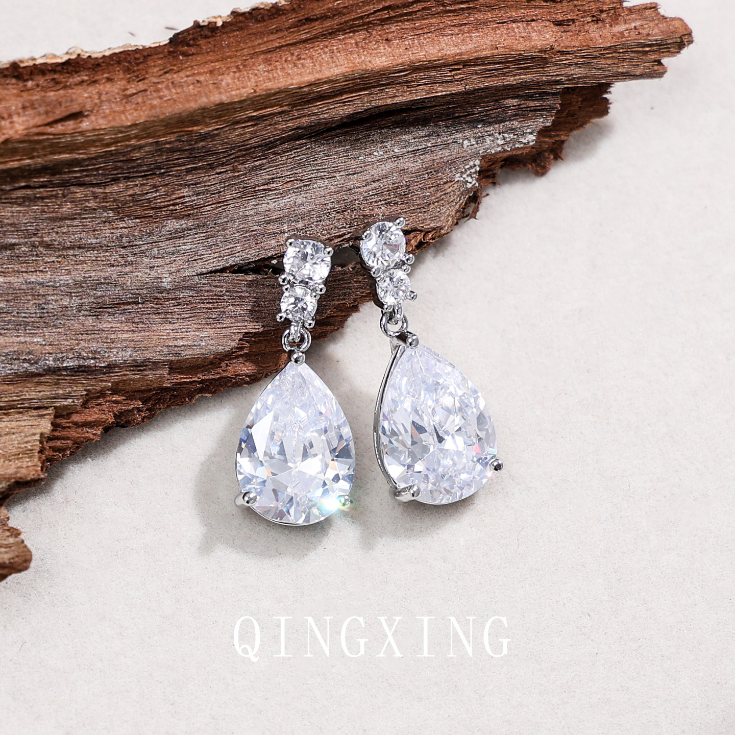 2:crystal cubic zirconia