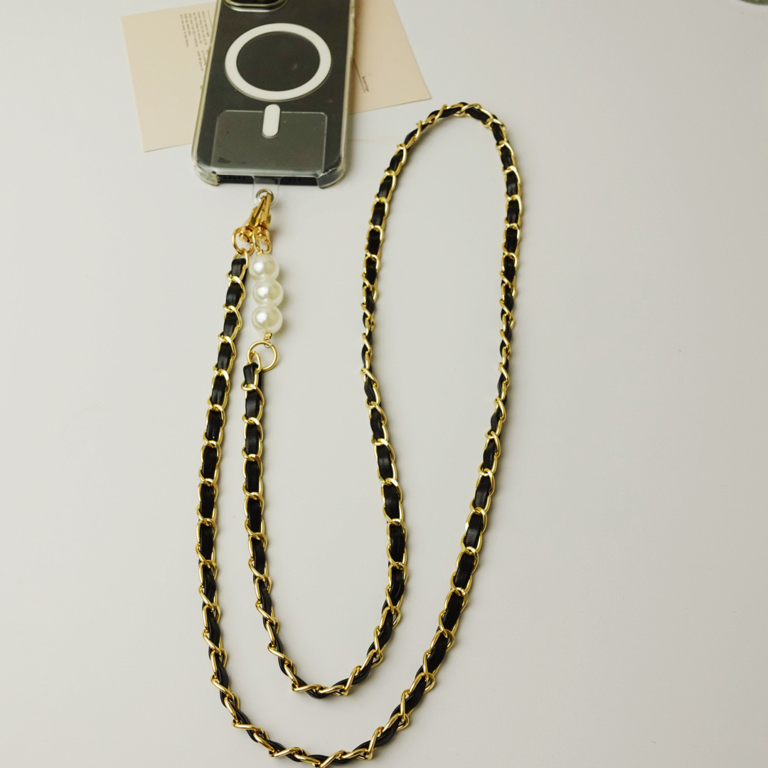 3:Black chain cross-body style [with transparent mobile phone clip and no round buckle]