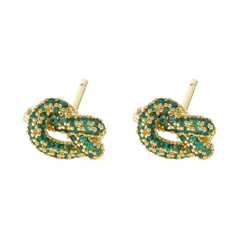 11:1 pair of golden green diamond alkaline water knot earrings