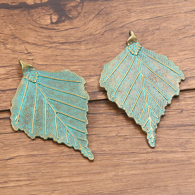 14:No. 13 leaves 45x70mm 13.1g