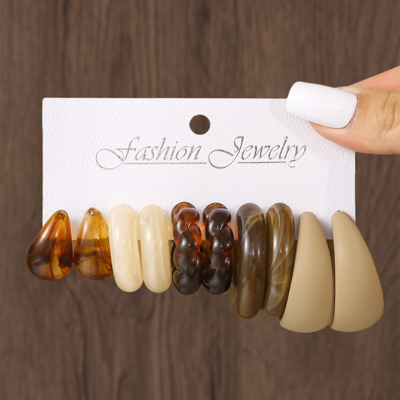 4:10 pieces—dark brown color