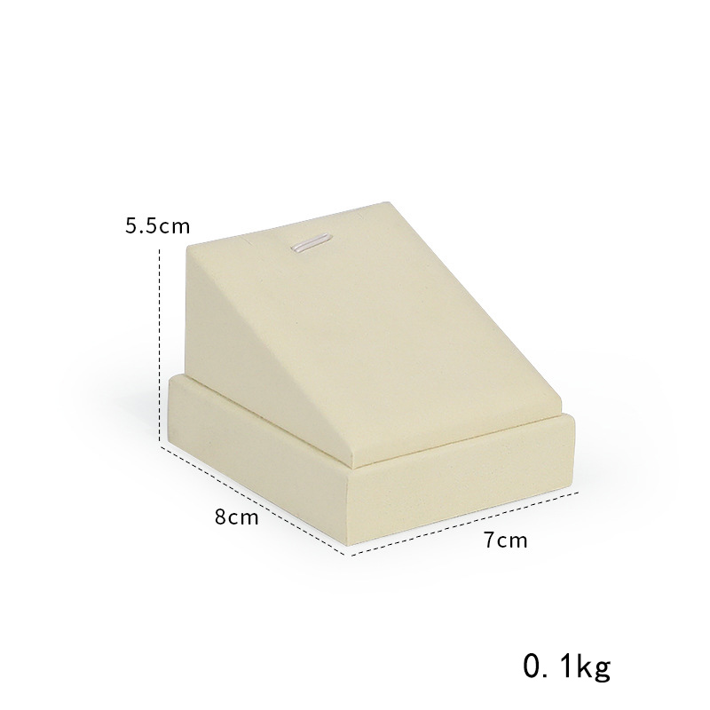 2:128-creamy-white necklace Holder 7 × 8 × 5.5cm