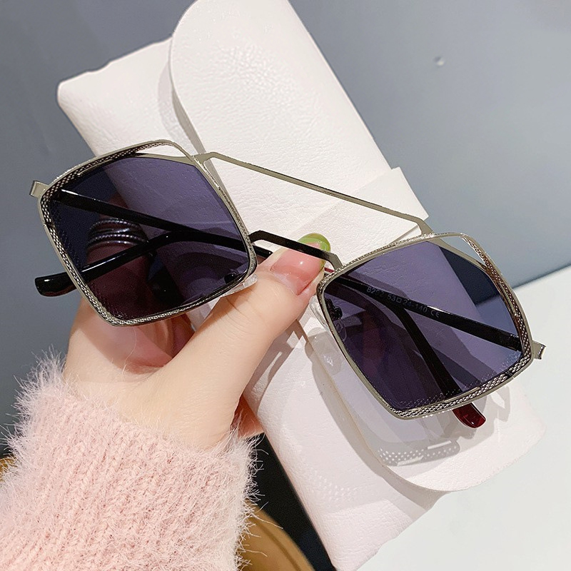 Silver frame black gray sheet