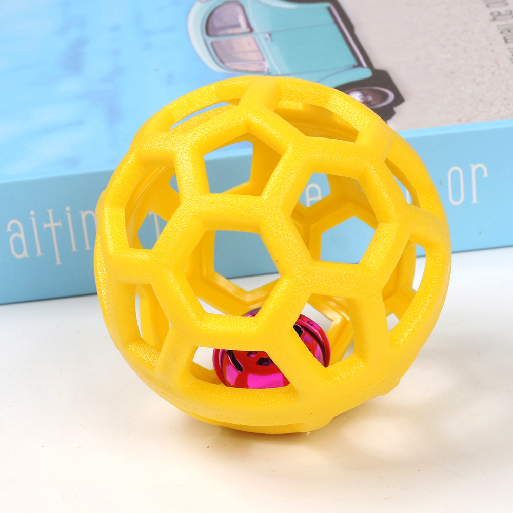 Carved ball with bell yellow 50g9cm