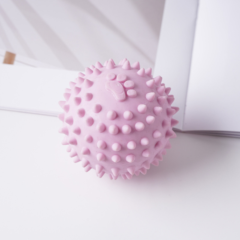 Barbed claw printed sound ball 6cm 45g pink