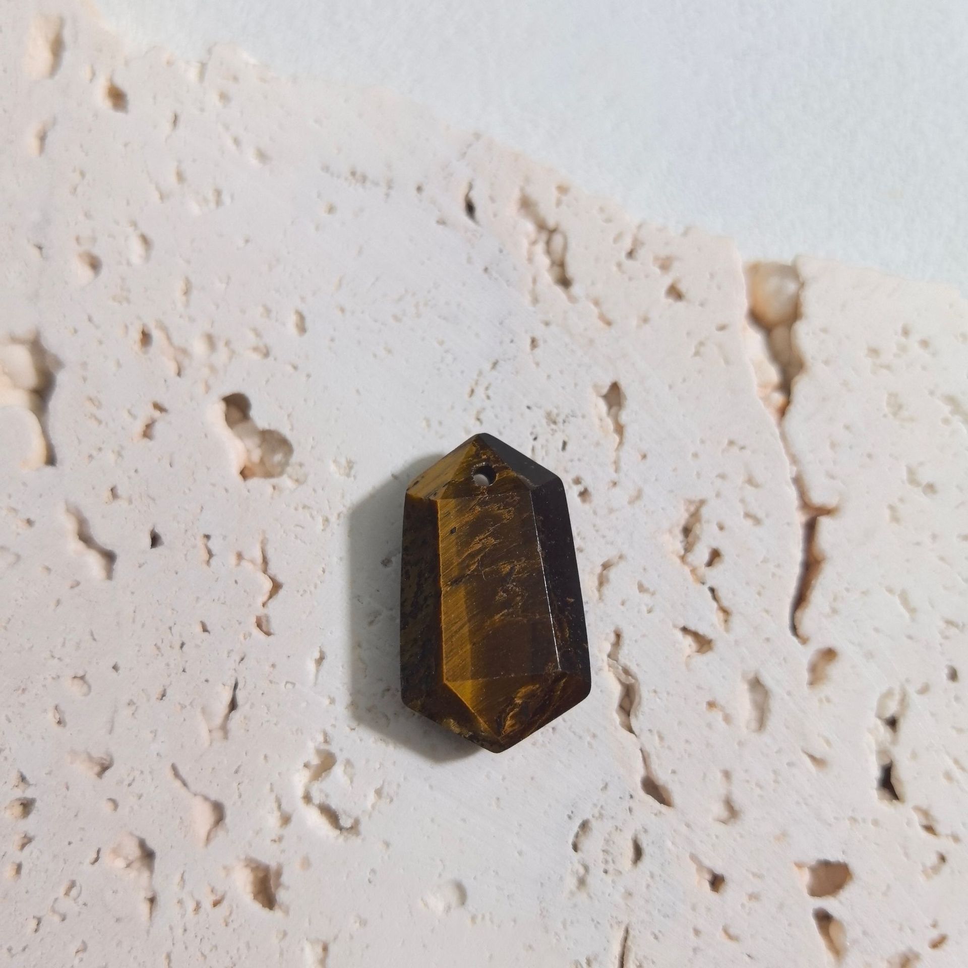 6:Tiger eye stone