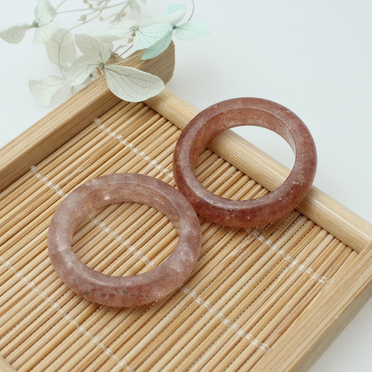 26 Strawberry Quartz