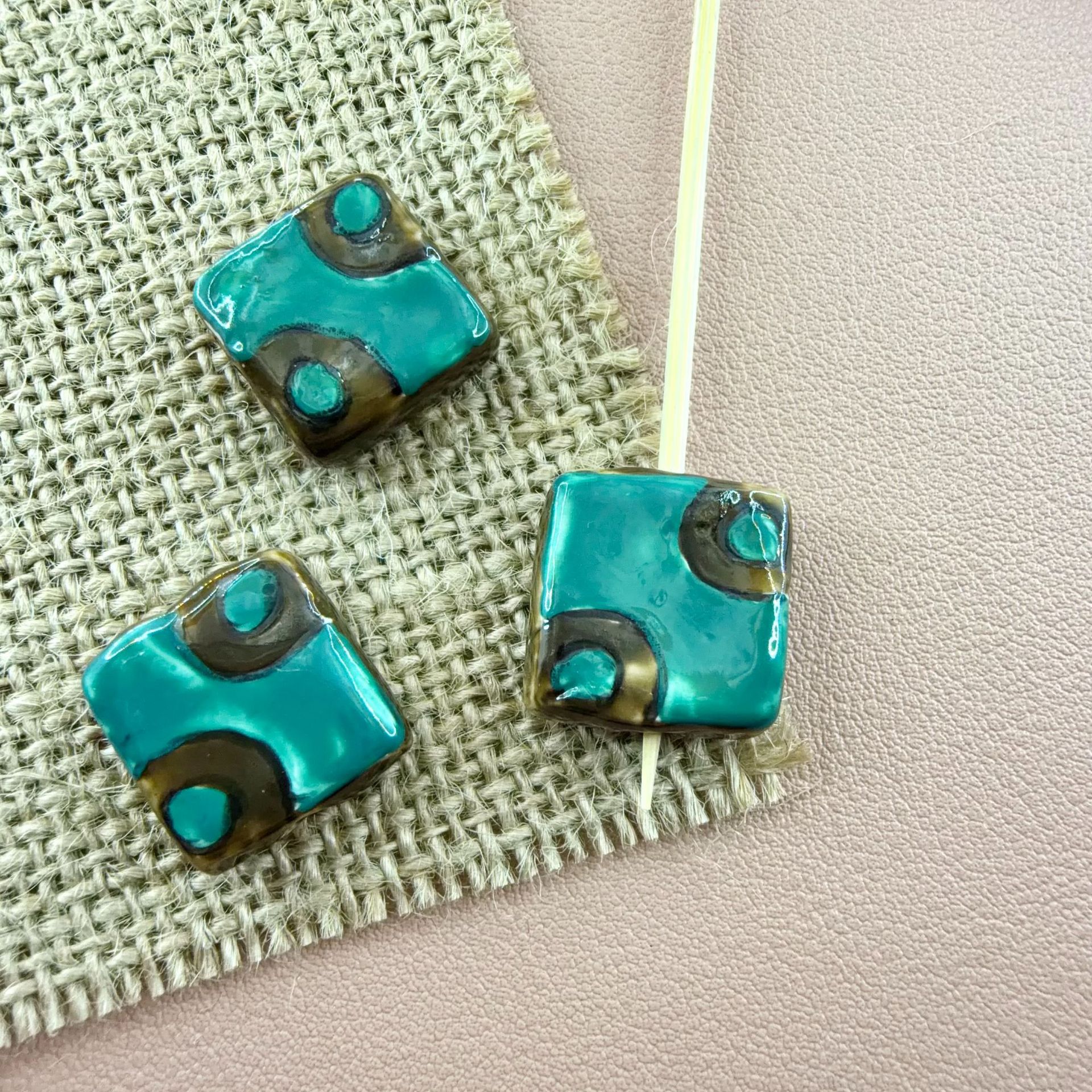 4 bleu turquoise