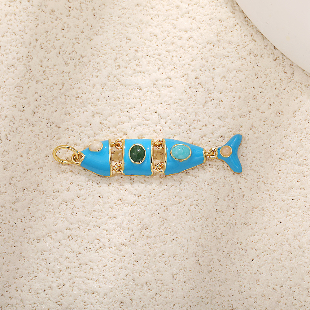 13:A1032 movable blue gem fish