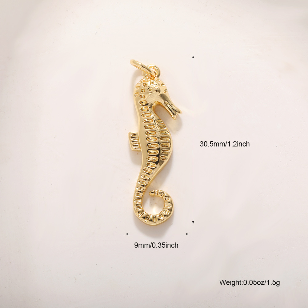 16:A587 golden seahorse