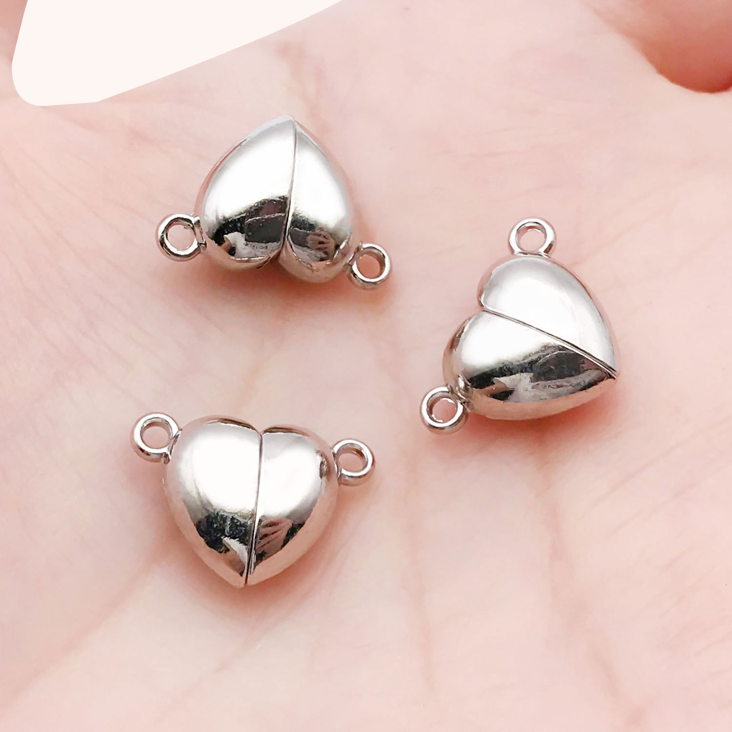 4:14687-white k zinc alloy peach heart-shaped magnet buckle 16x10-2.2g