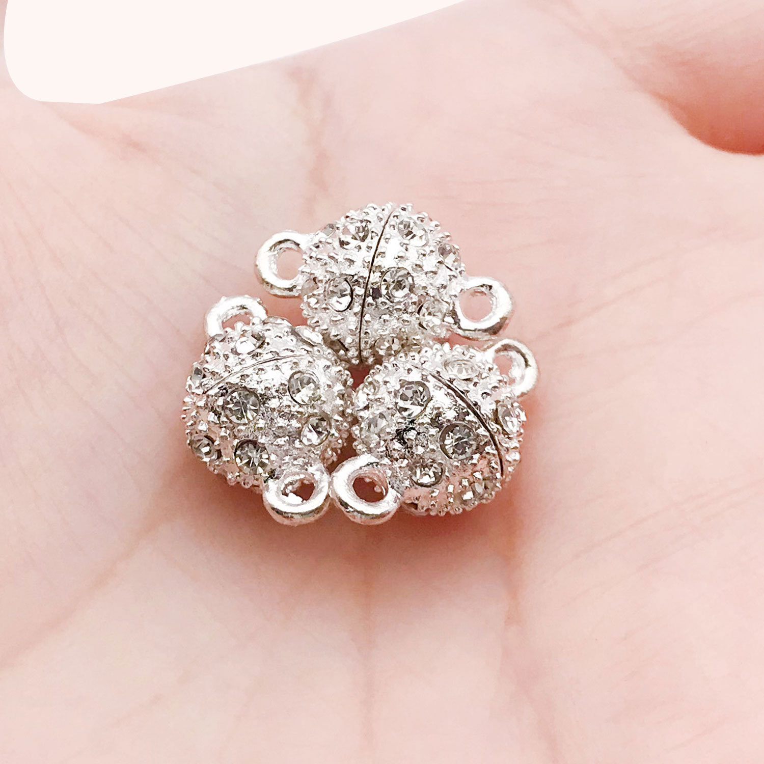 6:14689-bright silver zinc alloy spherical magnet buckle 10mm-3.6g