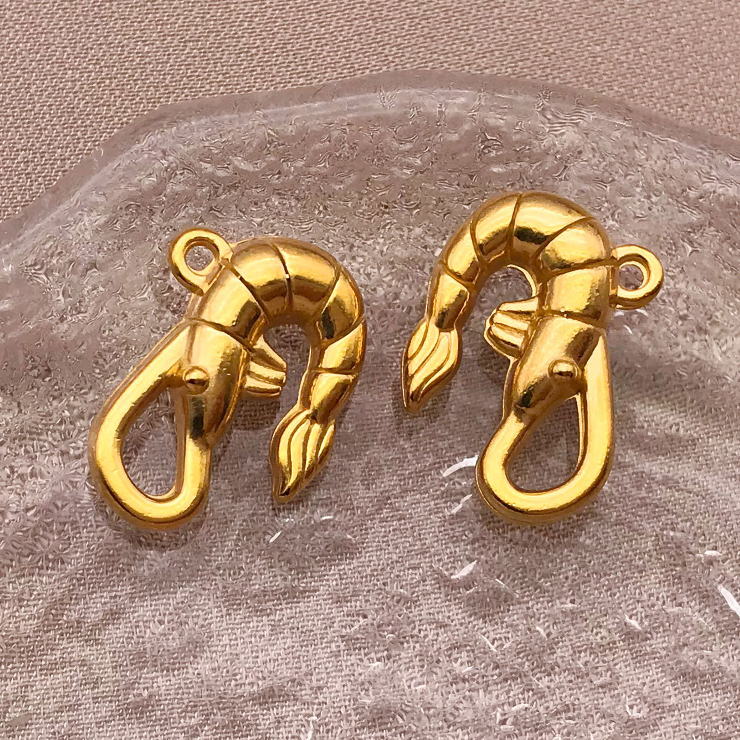 6:T2504-stainless steel solid crayfish-12x19x5mm aperture 1.5mm-5.4g