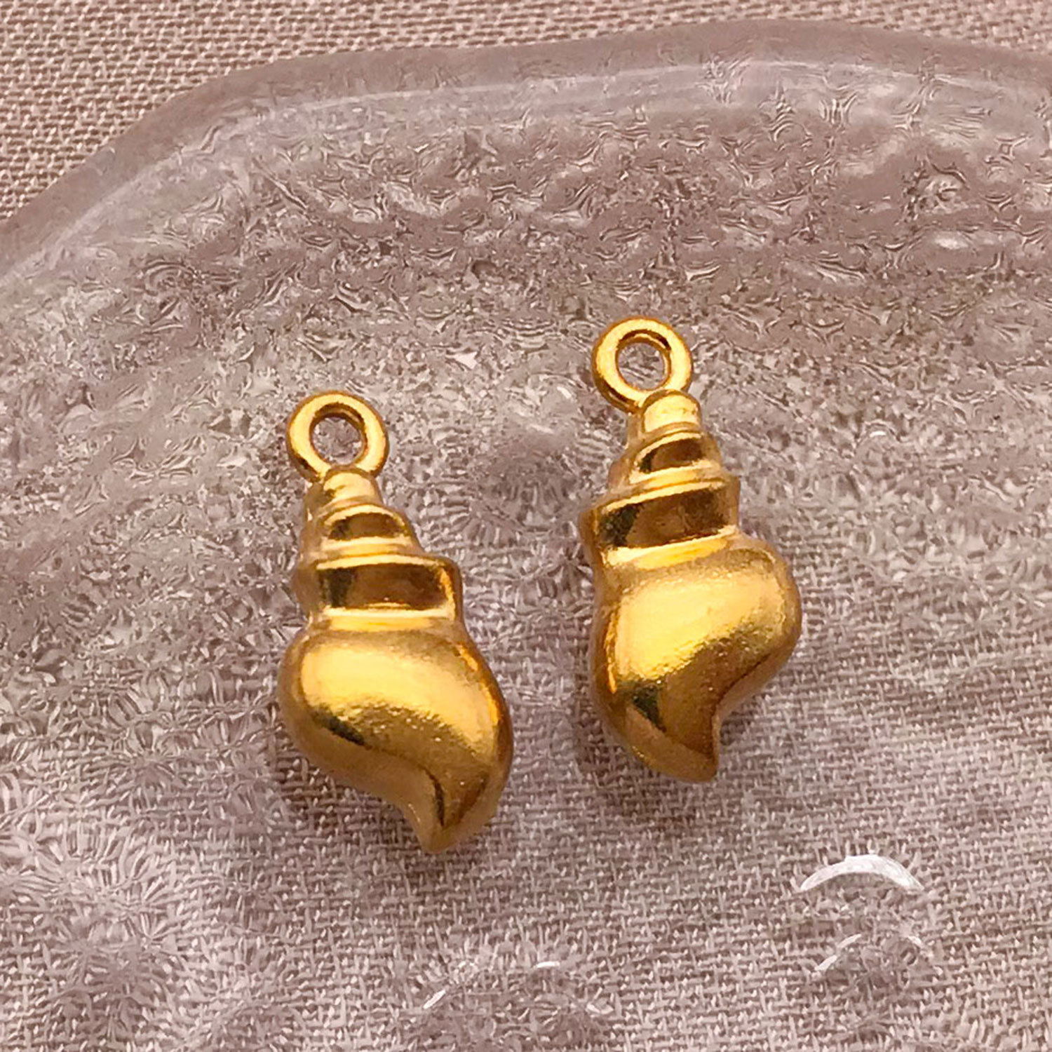 19:T2517-stainless steel solid small conch-6x12x4mm aperture 1.2mm-3.1g