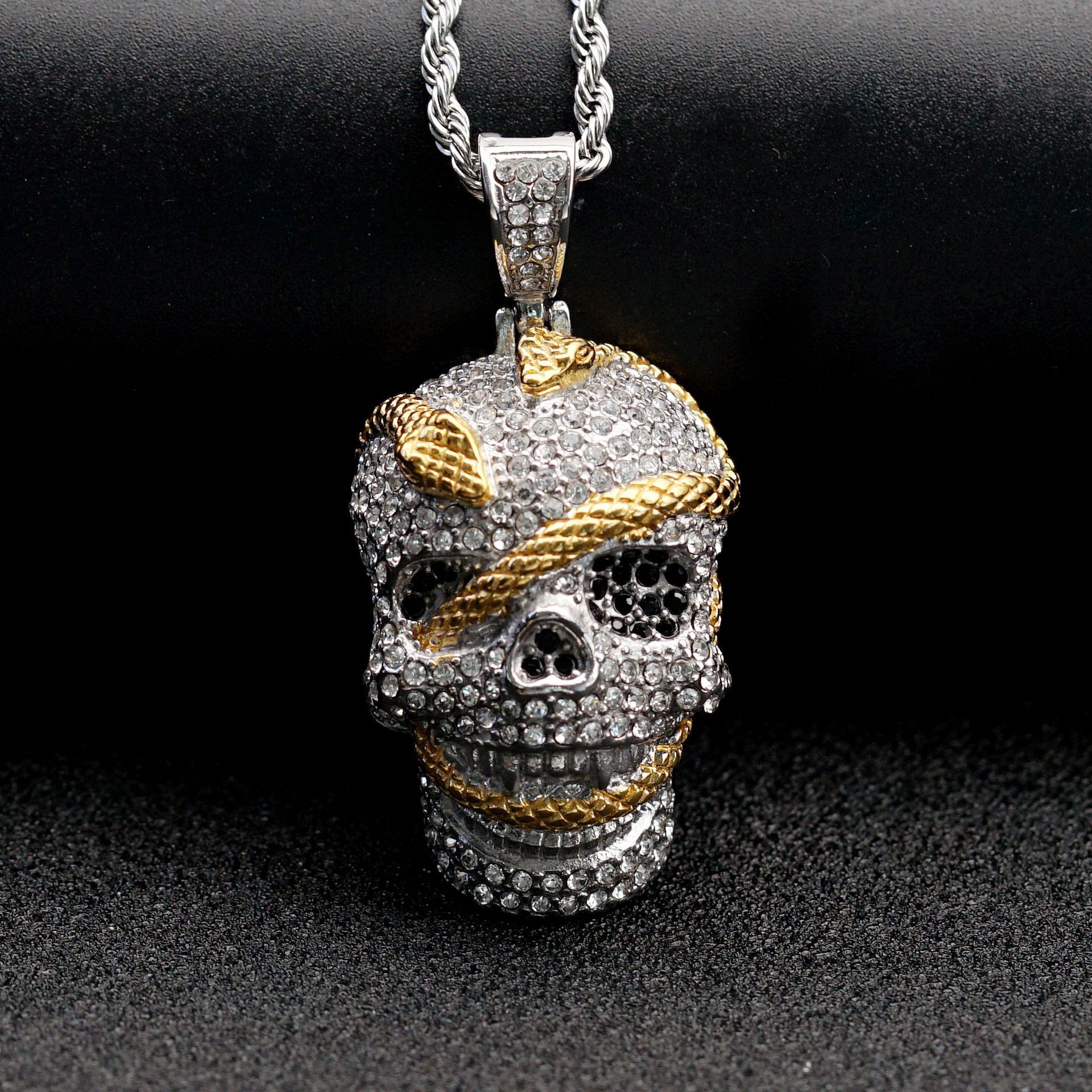 Golden single pendant