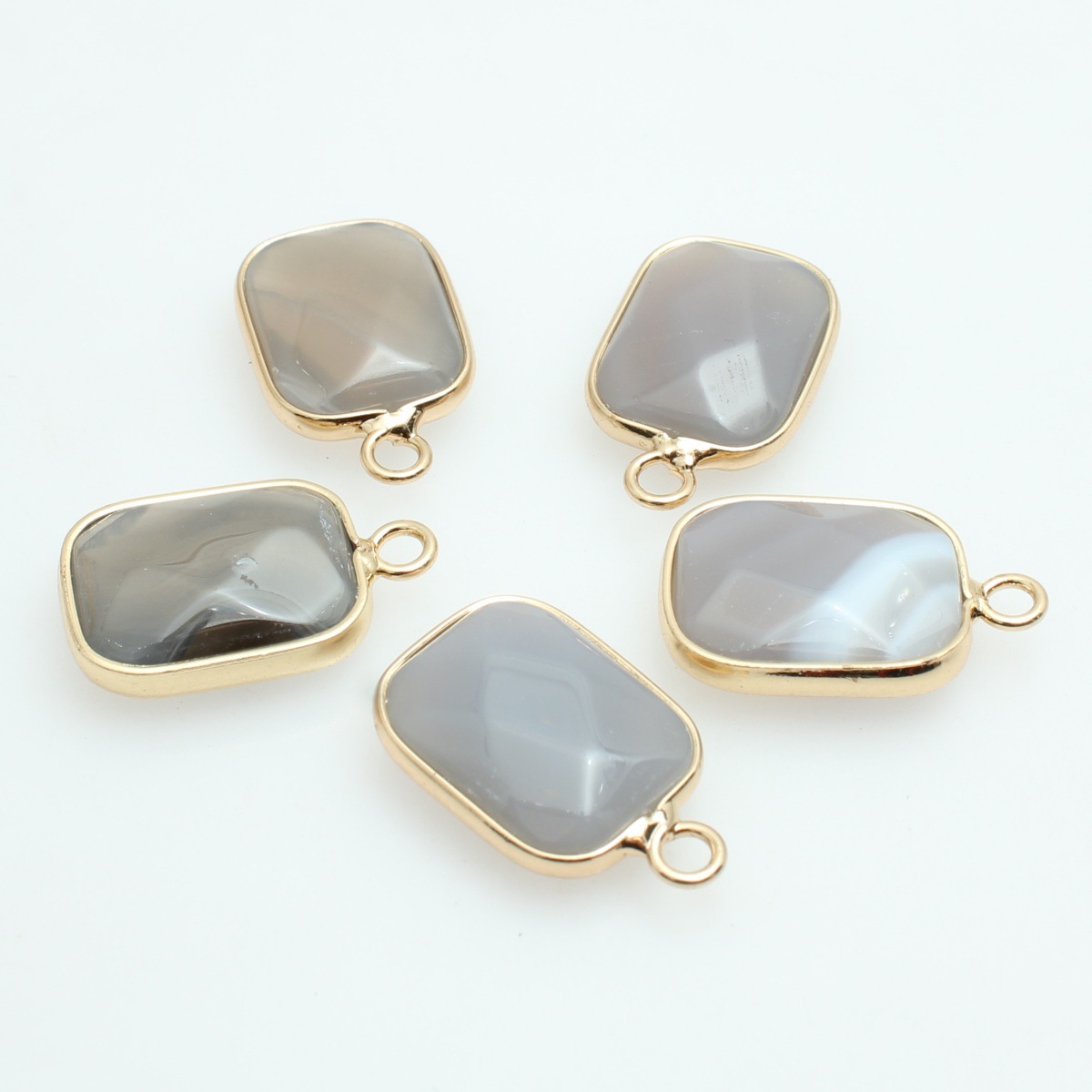 8 grey agate