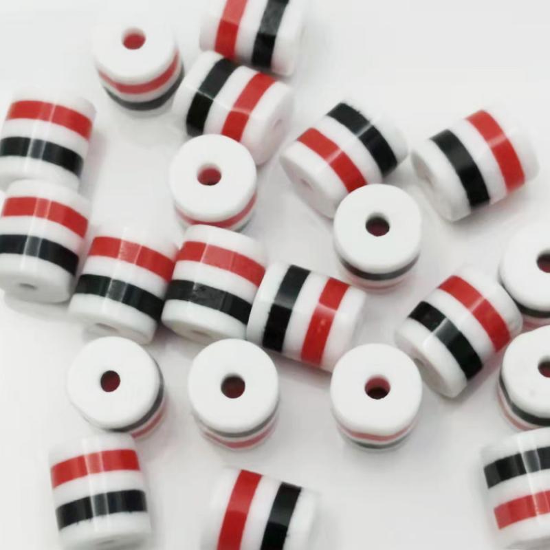 15:Black and white red stripes