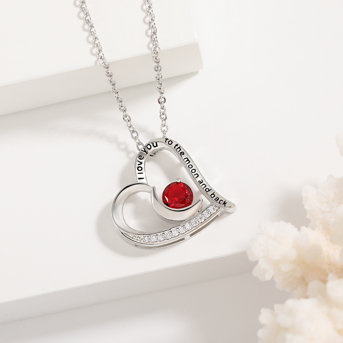 4:White Gold Red Diamond Necklace