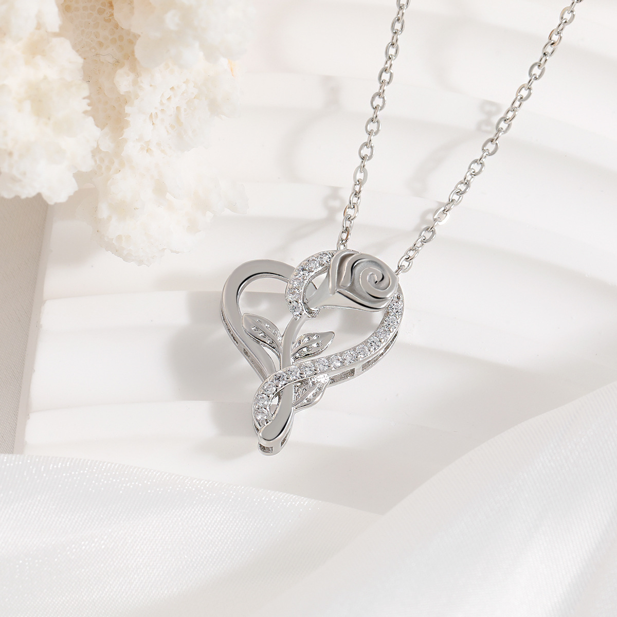 1:White gold heart necklace