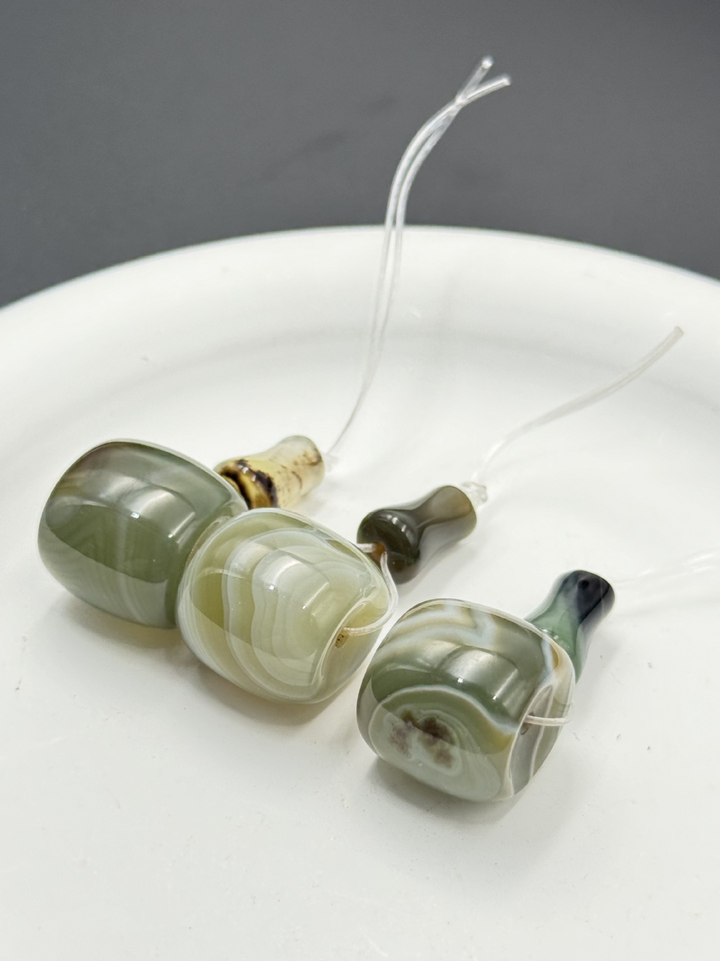 14:N Apple green inlaid agate 16*16MM