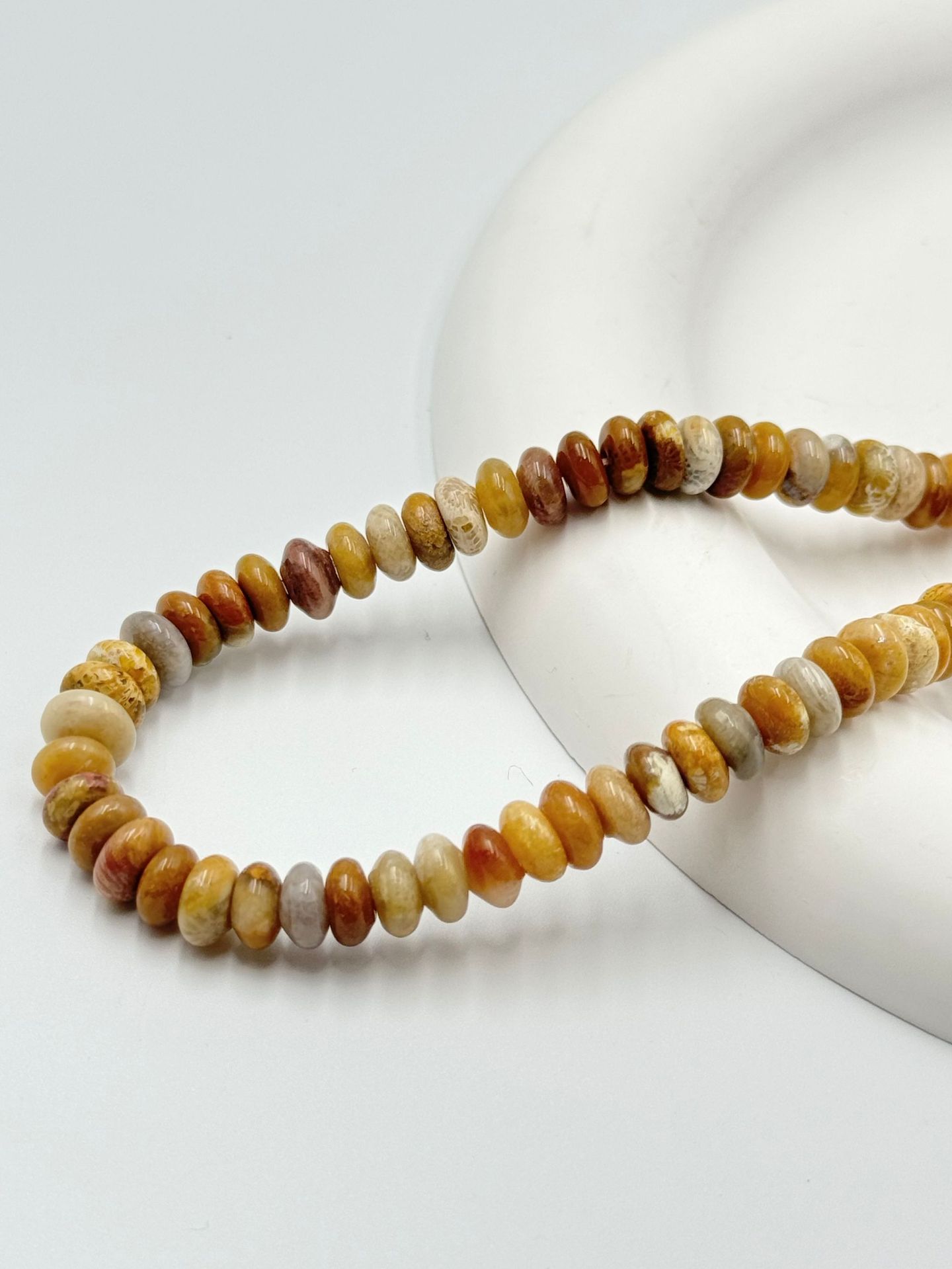 17:Q Coral Jade 3*6MM/118pcs