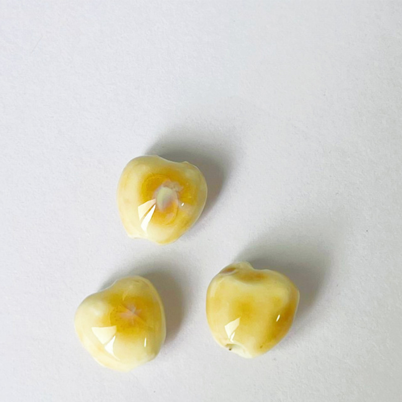 18:Little love 10.5x8mm