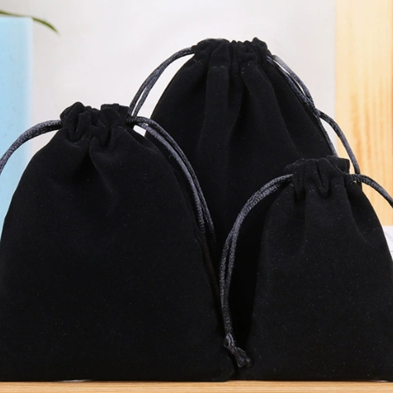 9:10*12cm black velvet bag