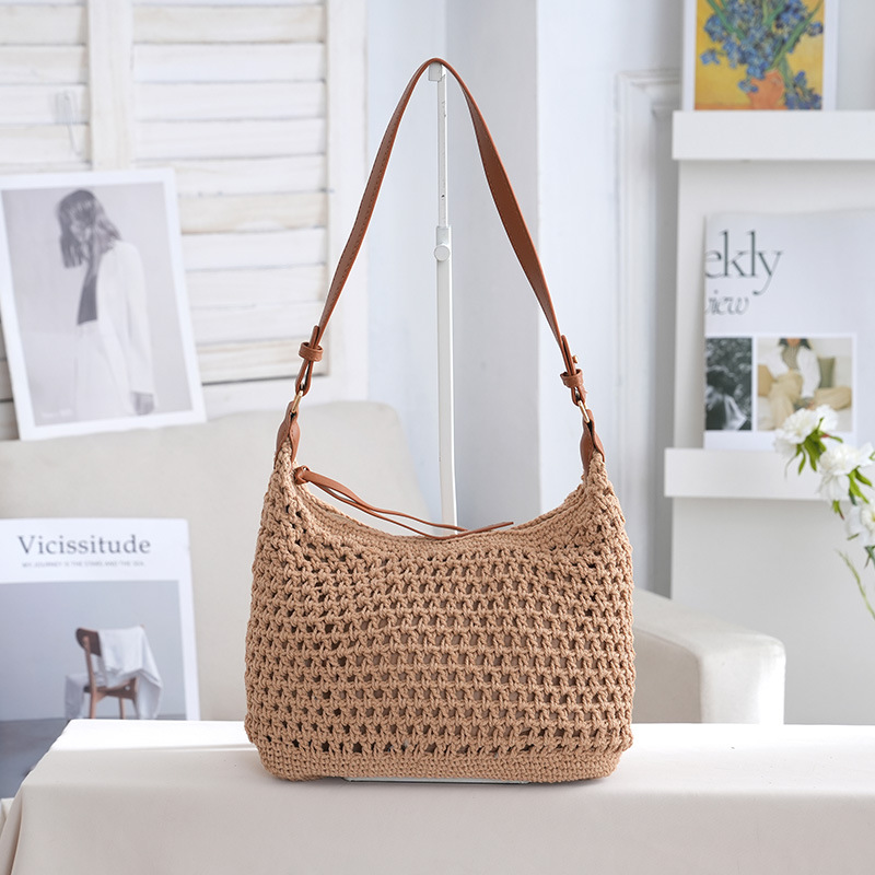 Khaki (length 30, bottom width 11, height 18, handle 32, shoulder strap 60)