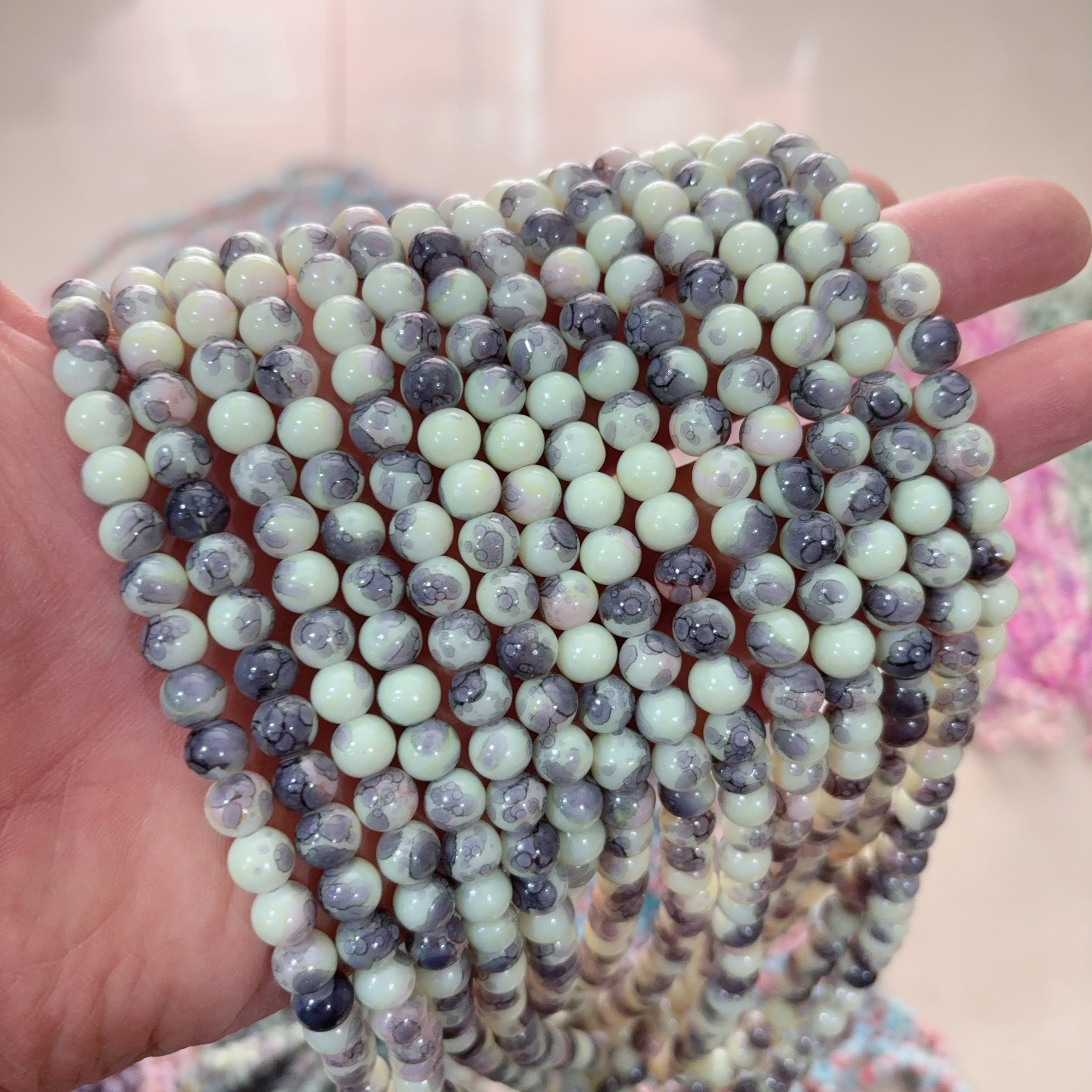 17:Flowering - gray green