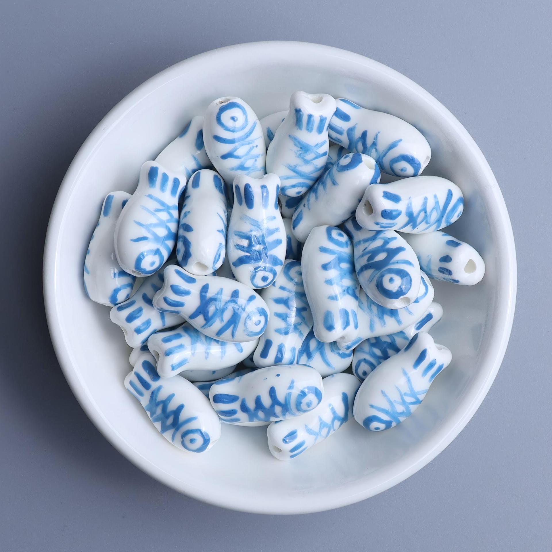 2:White background lake blue pattern-01 #