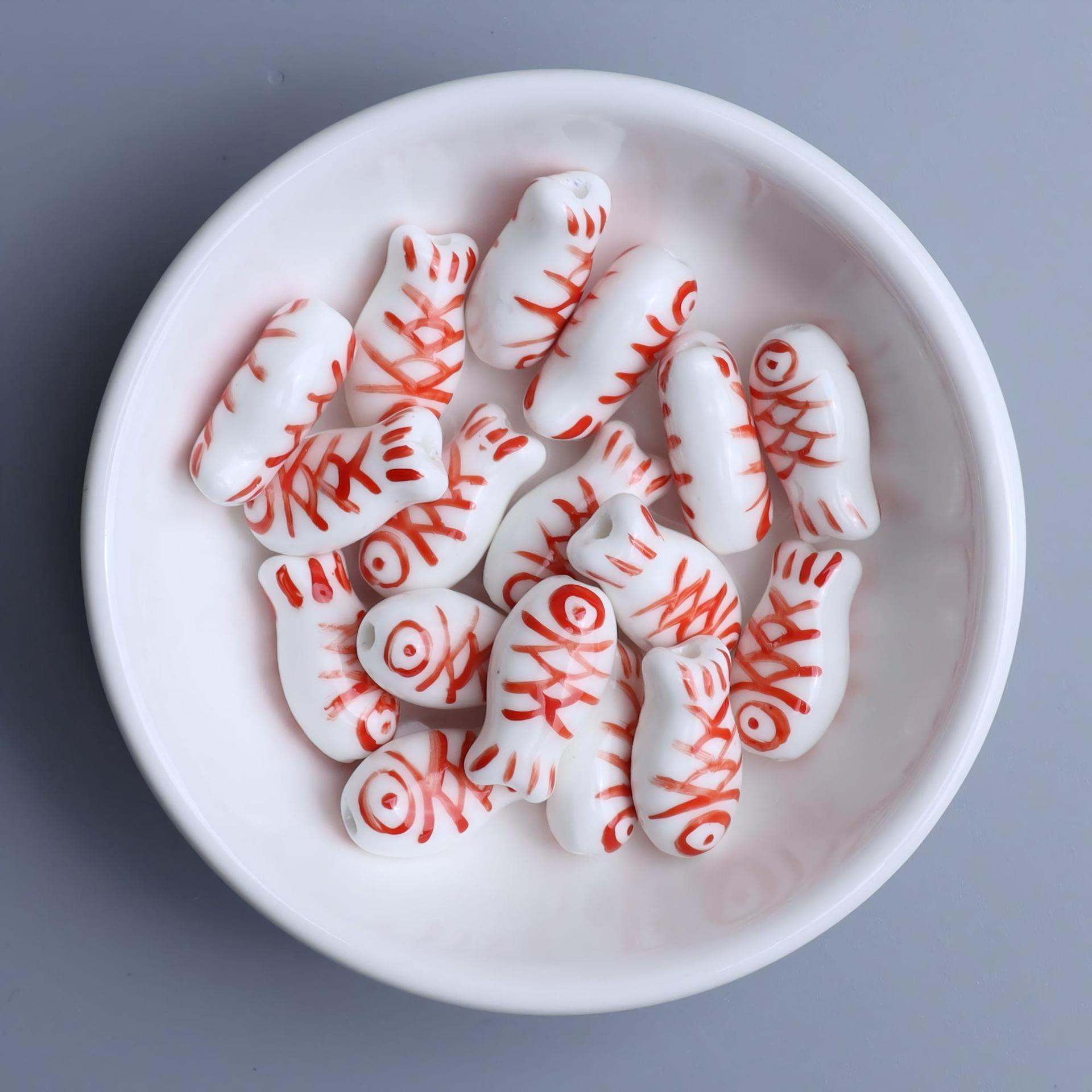 5:Red lines on white background-04 #