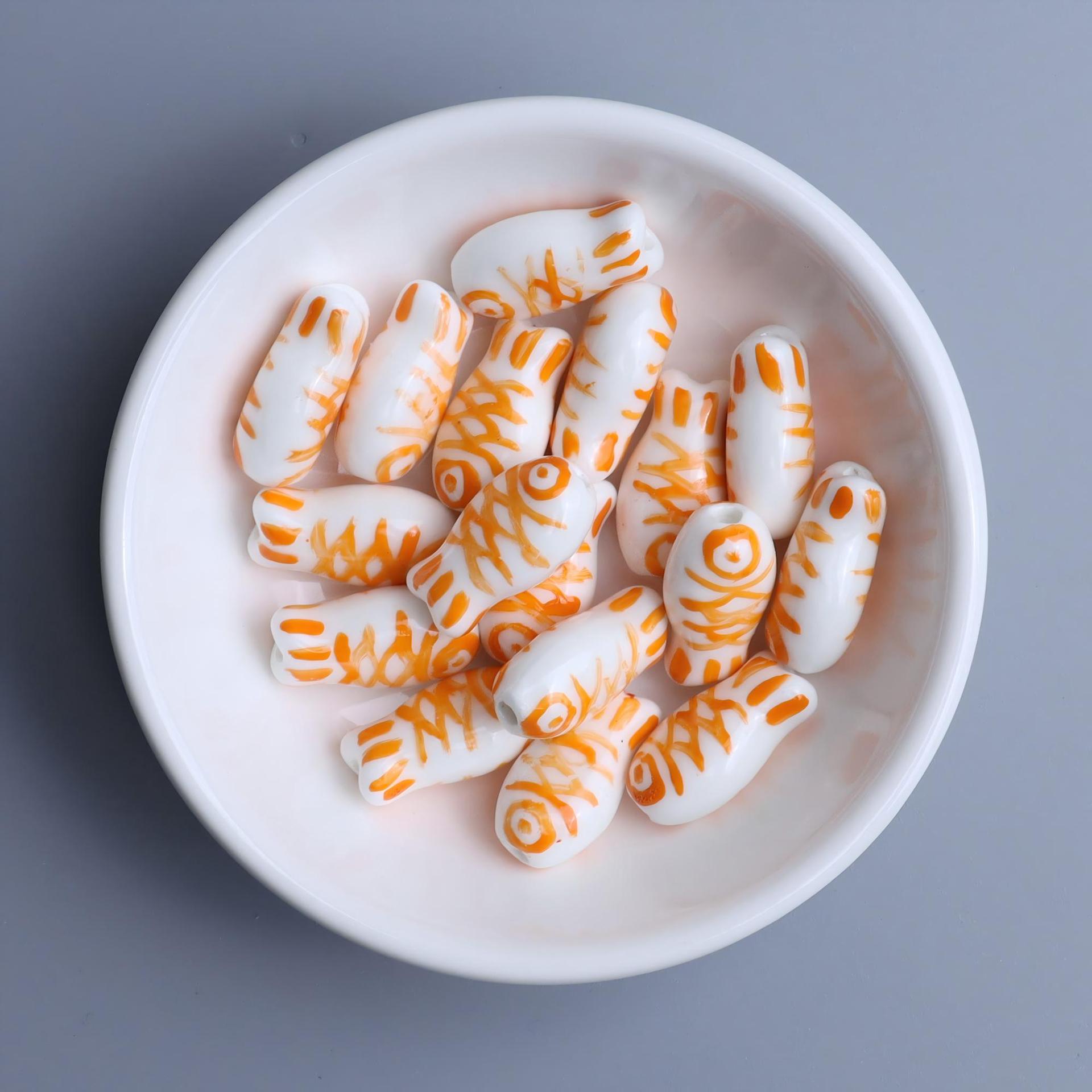 6:Orange pattern on white background-05 #